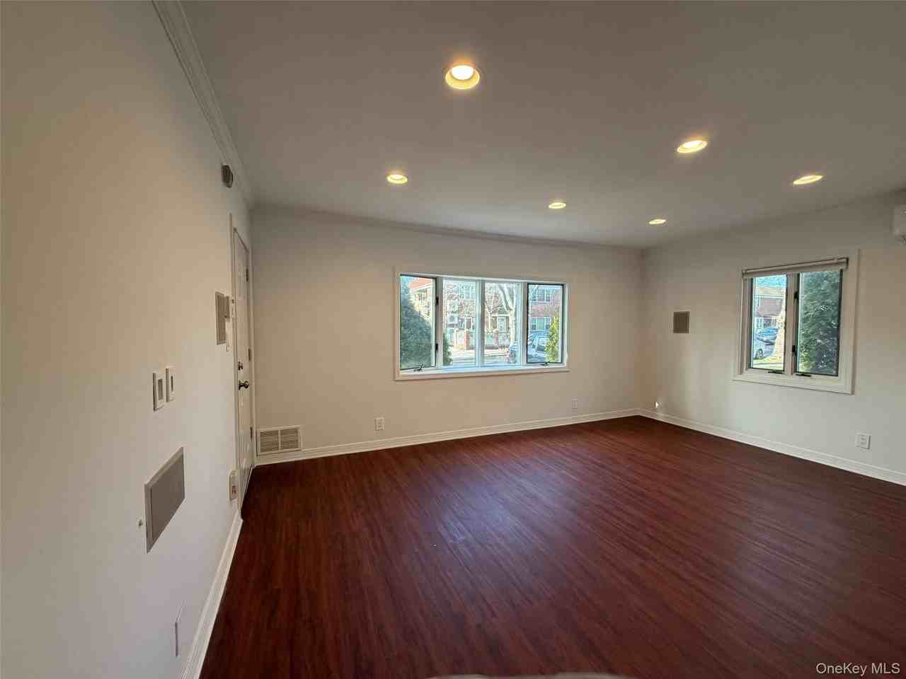 7363 198th St Unit 1fl #1FL - Photo 3 of 11