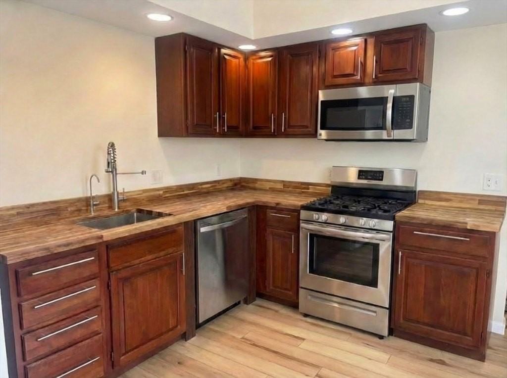 407 Main St Unit A #A - Photo 3 of 4