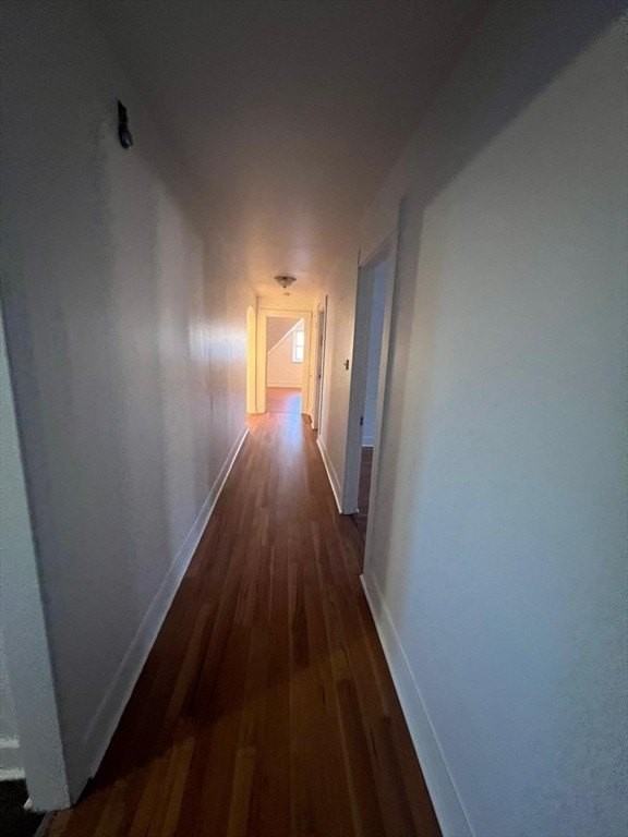 974 Plymouth Ave Apt 3 #3 - Photo 7 of 9