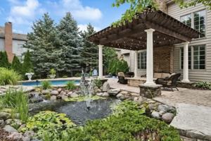 featured image of 3179 Kingbird Ln