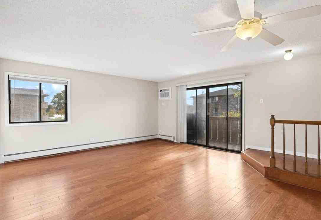 11 Echo Ct Apt 12 #12 - Photo 3 of 13