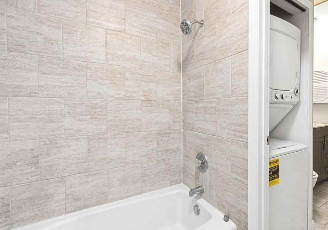 11 Echo Ct Apt 12 #12 - Photo 7 of 13