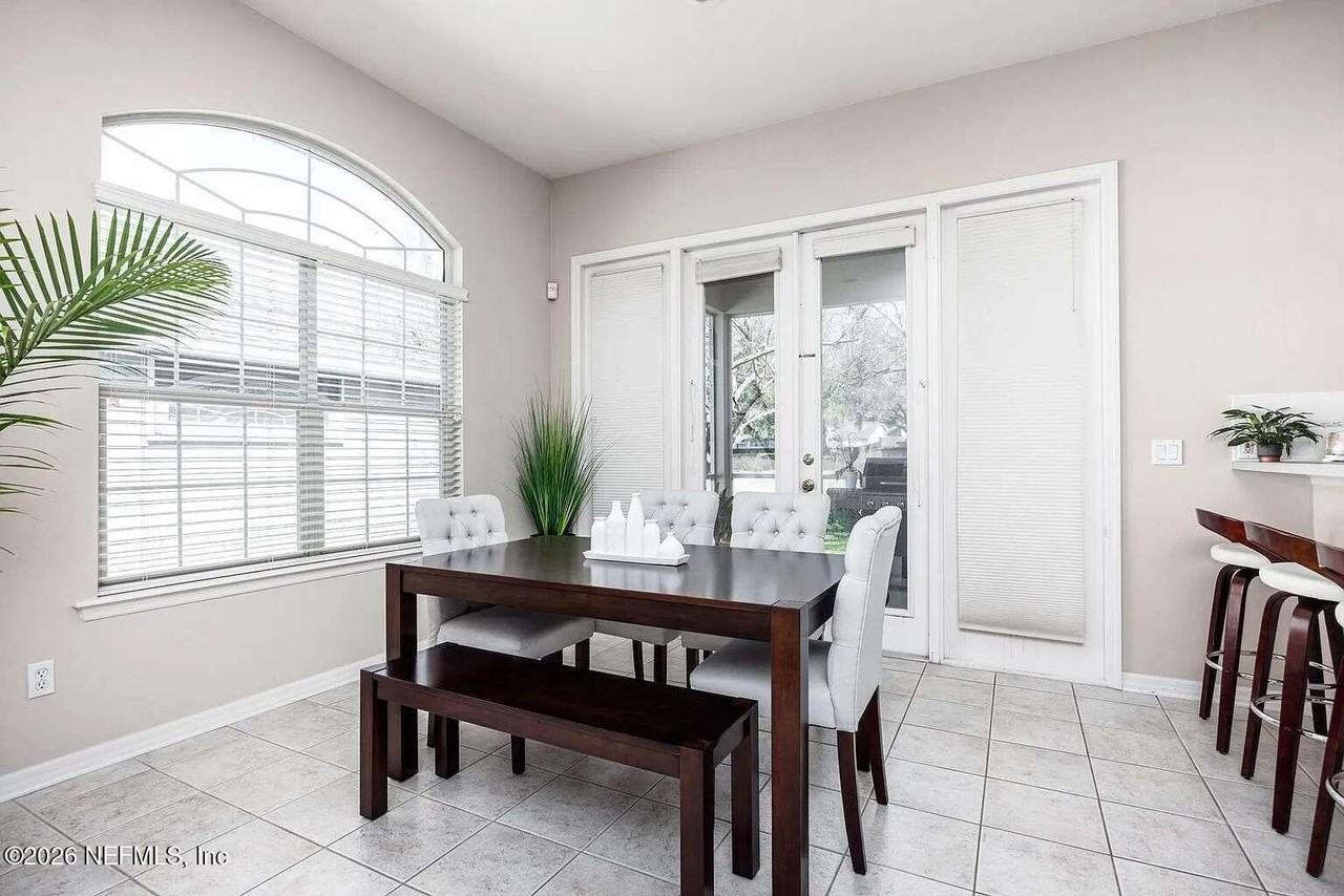 10576 Nw 32nd Rd - Photo 5 of 20