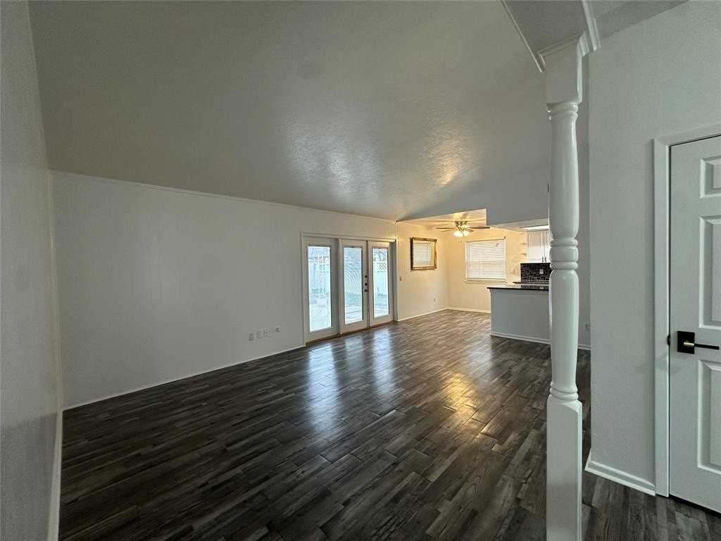 4624 Bethany Dr - Photo 3 of 31