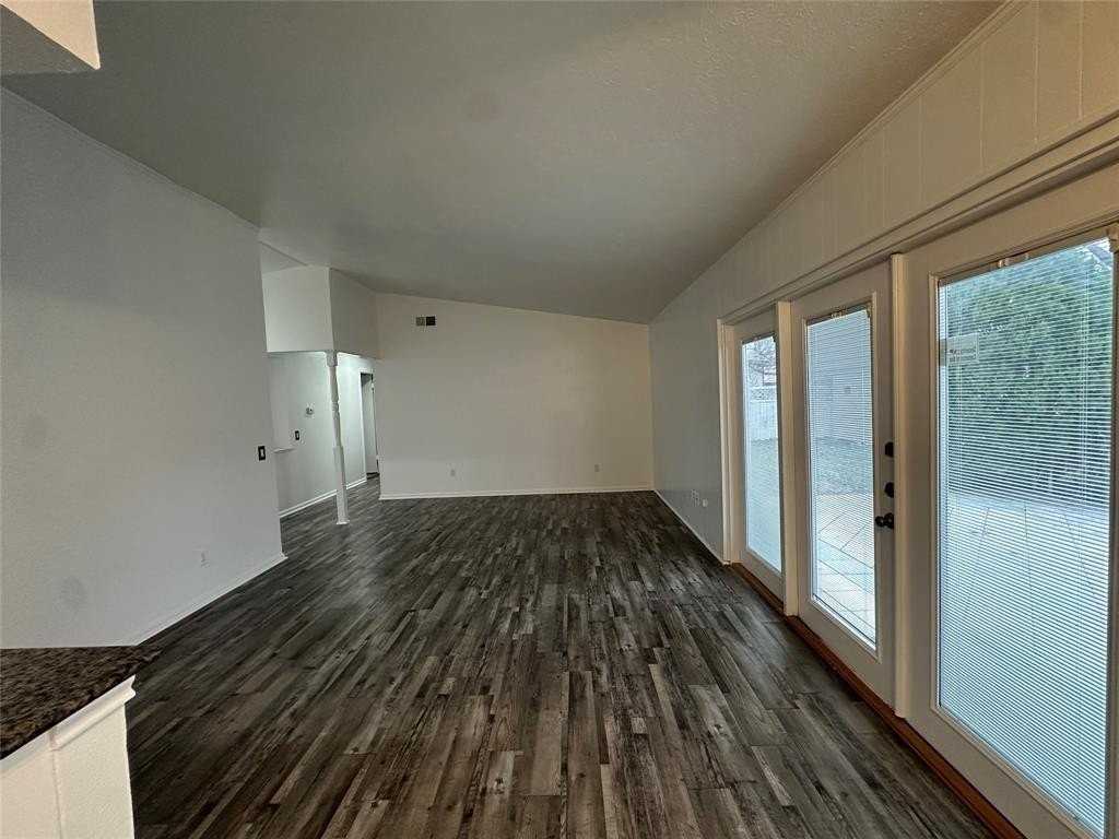 4624 Bethany Dr - Photo 4 of 31