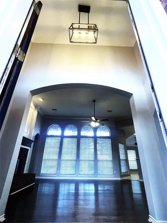 309 Oregon Trl - Photo 6 of 37