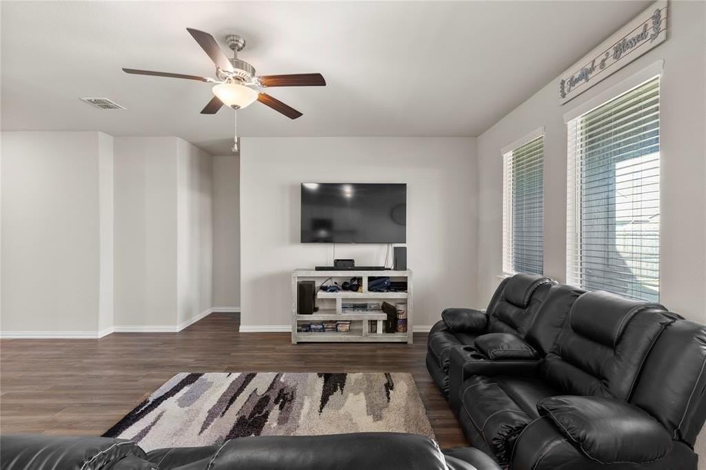 4949 Parrington Dr - Photo 4 of 35