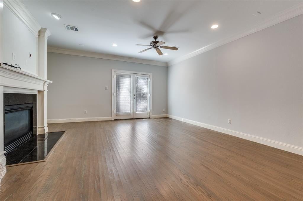 3471 Howell St - Photo 5 of 29