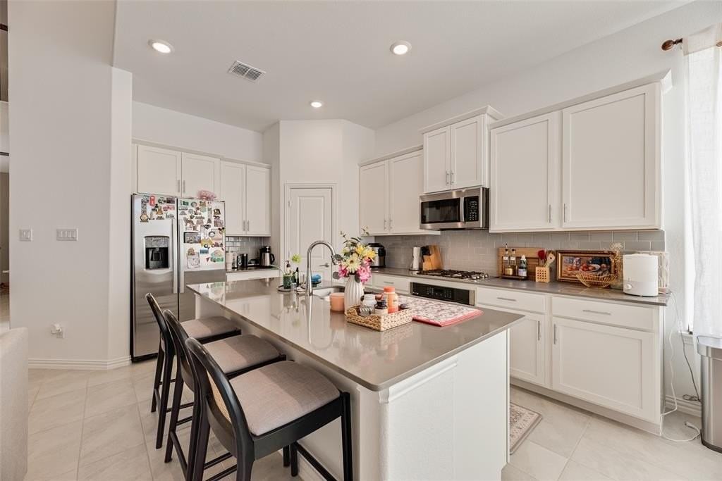 3116 Palmetto Pl - Photo 5 of 31