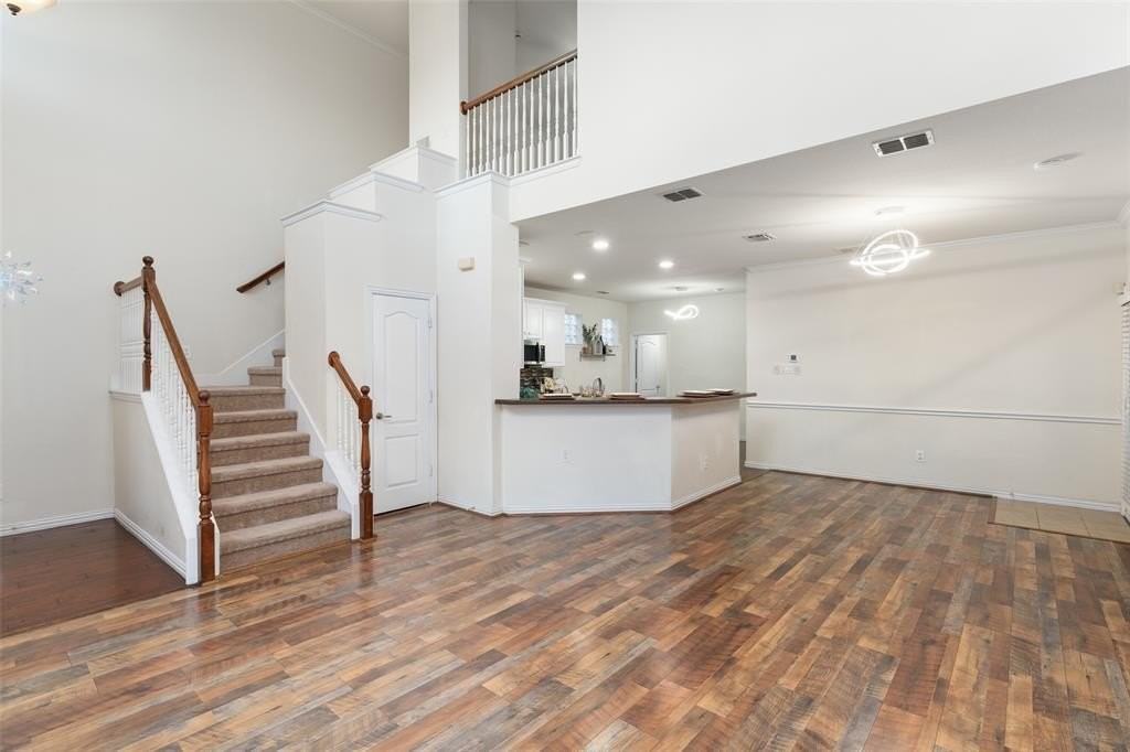 7113 Occidental Rd - Photo 7 of 35