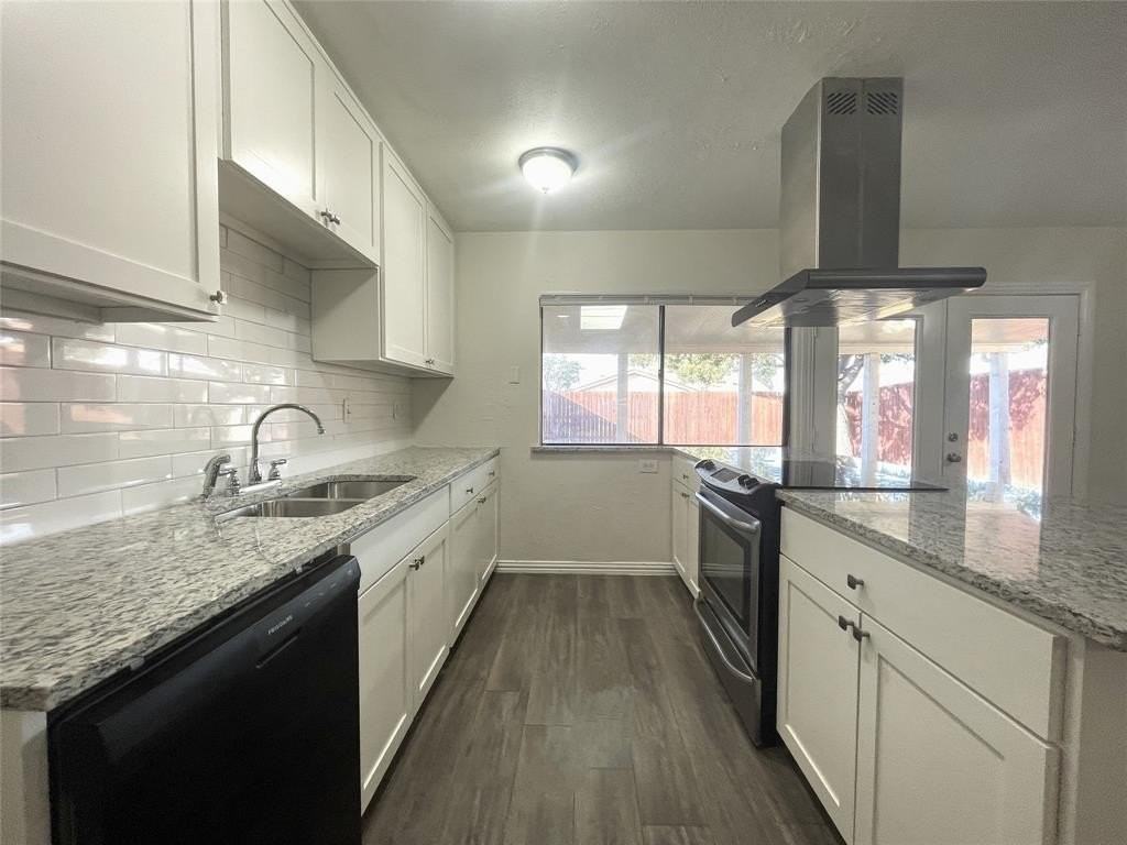 5608 Terry St - Photo 7 of 19