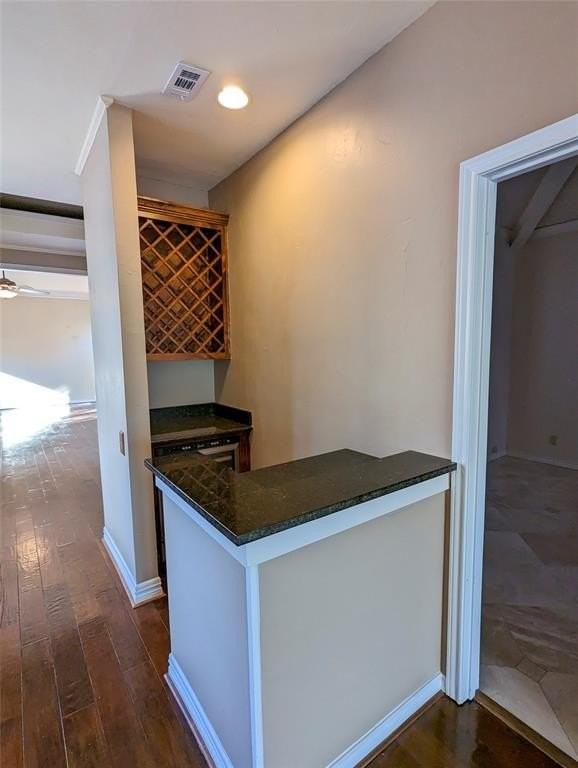 14769 Bedivere Ct - Photo 4 of 27