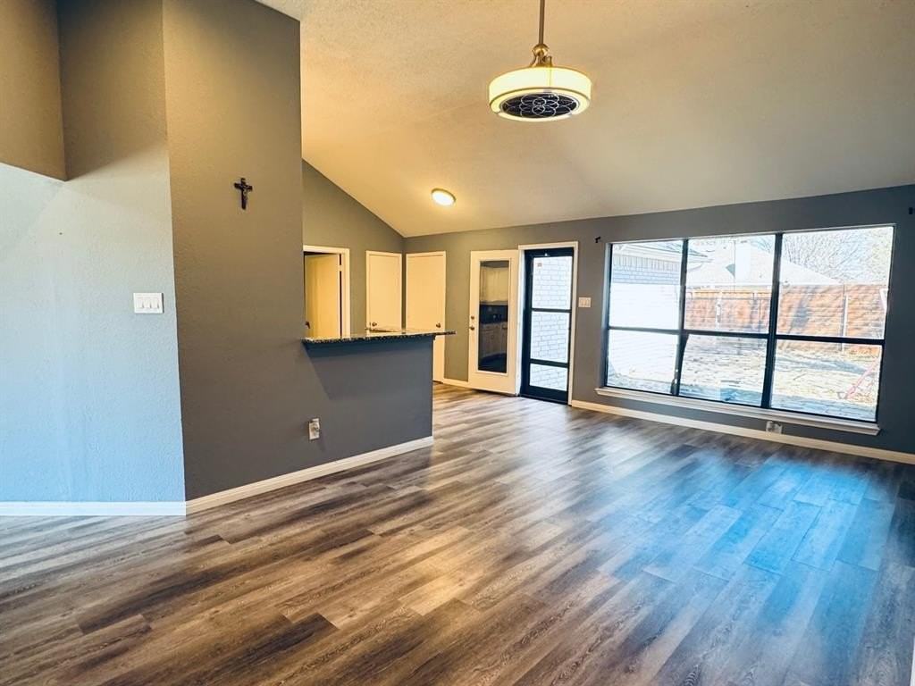 2413 University Dr - Photo 3 of 14