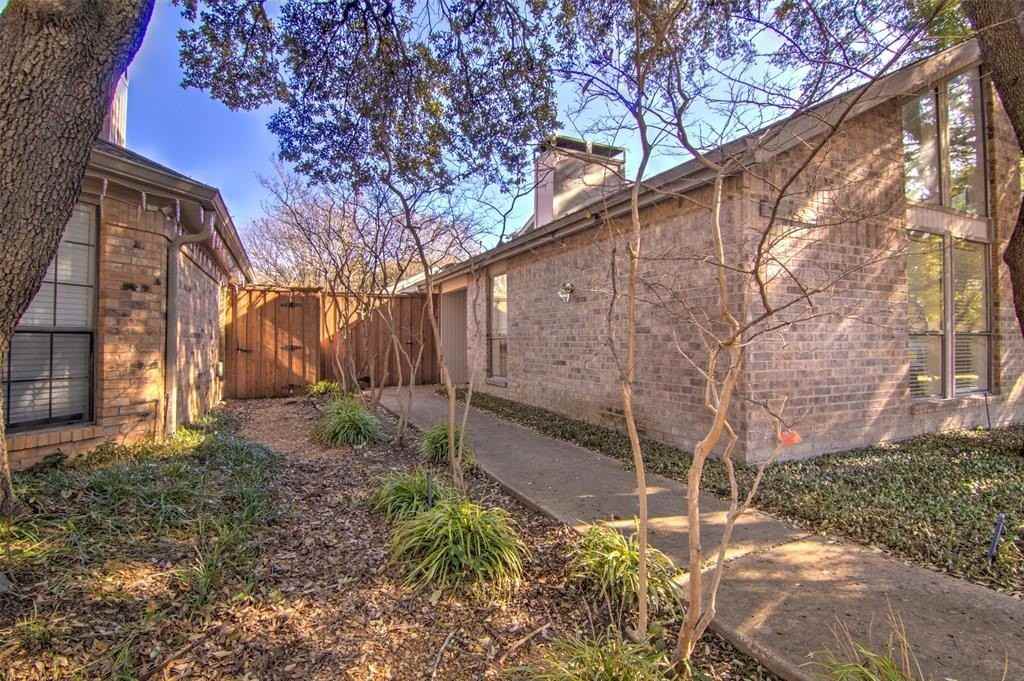 14822 Sopras Cir - Photo 2 of 33