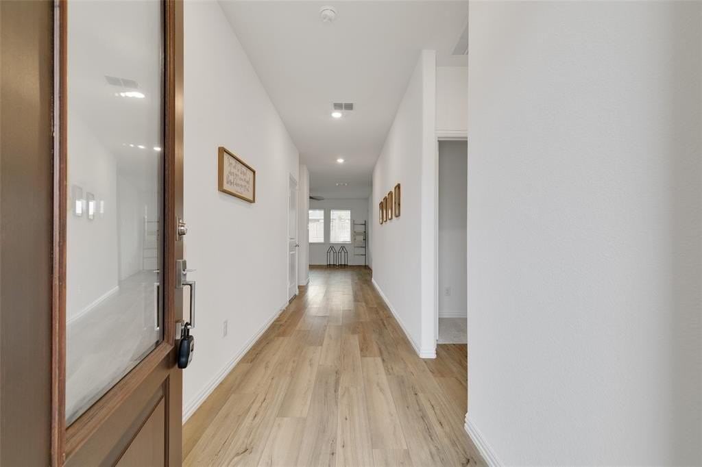 3025 Riddler Way - Photo 3 of 30