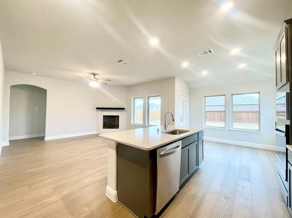 13705 Riola Dr - Photo 7 of 40