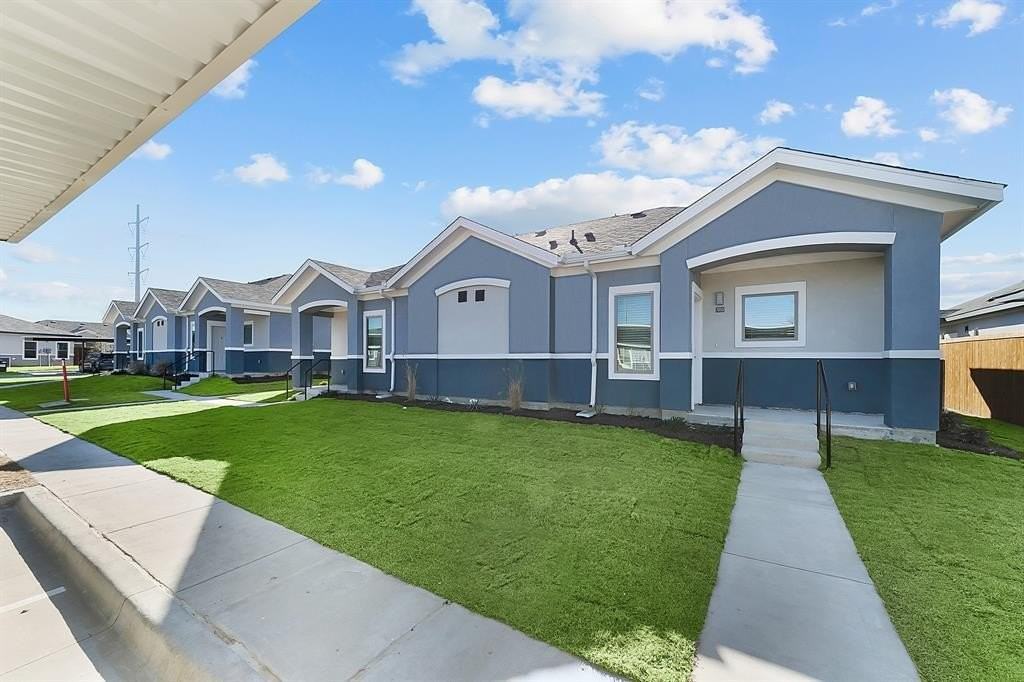 1455 Hello Dr - Photo 3 of 18