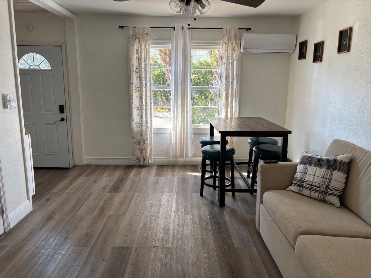 1885 Springtime Ave - Photo 3 of 12