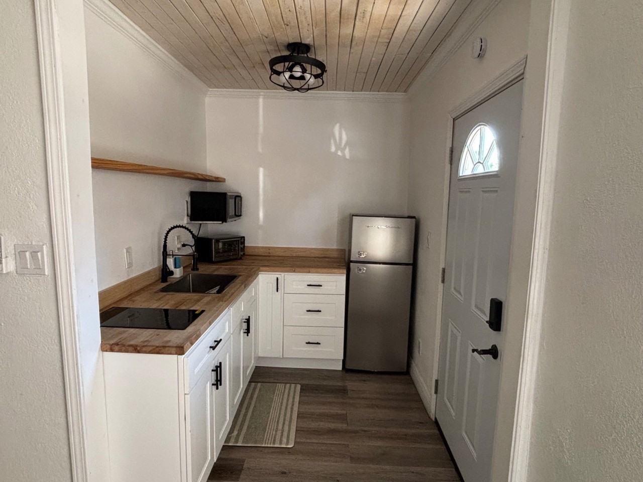 1885 Springtime Ave - Photo 7 of 12