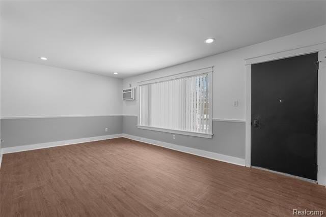 4403 Crooks Rd - Photo 4 of 11