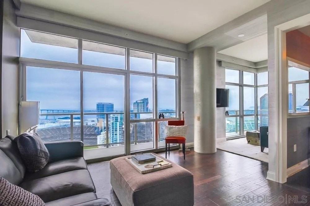 800 The Mark Ln Unit 2801 #2801 - Photo 7 of 50