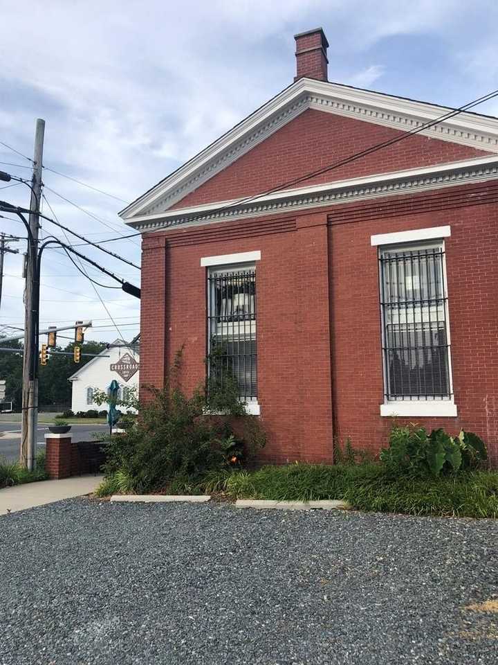 25514 E Main St - Photo 7 of 42