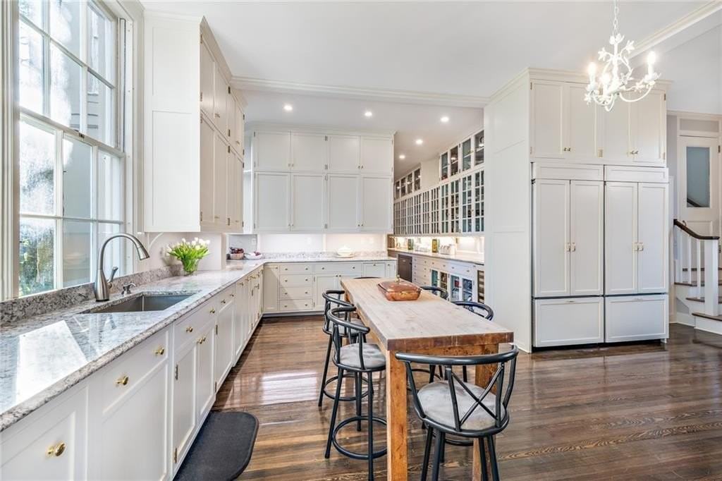115 Narragansett Ave - Photo 6 of 40