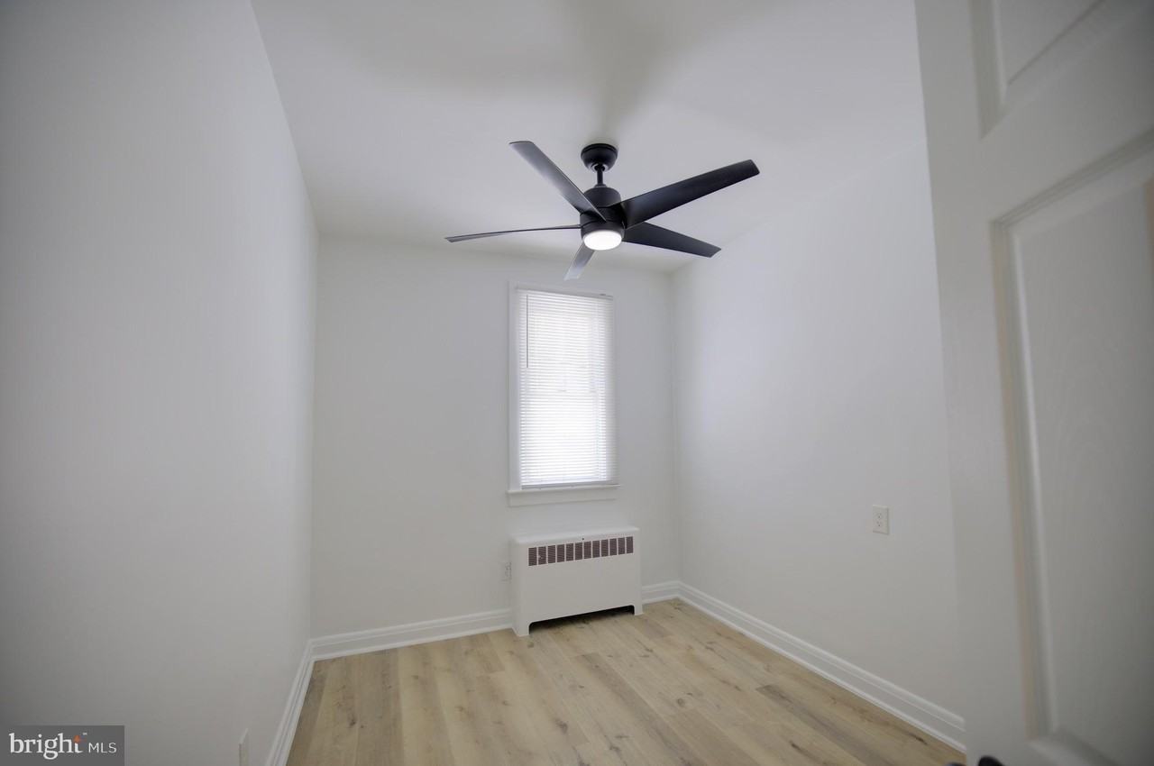 3015 Gibbons Ave Apt 1 #1 - Photo 4 of 14