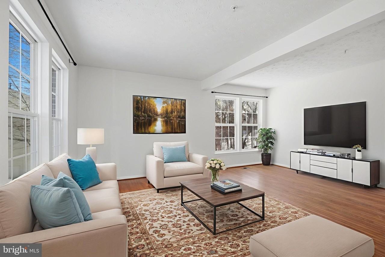 5119 Spring Willow Ct - Photo 5 of 34