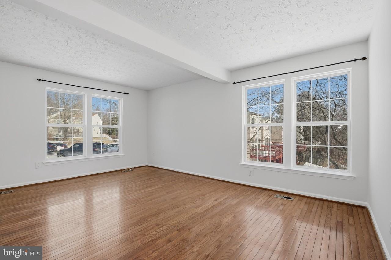 5119 Spring Willow Ct - Photo 6 of 34