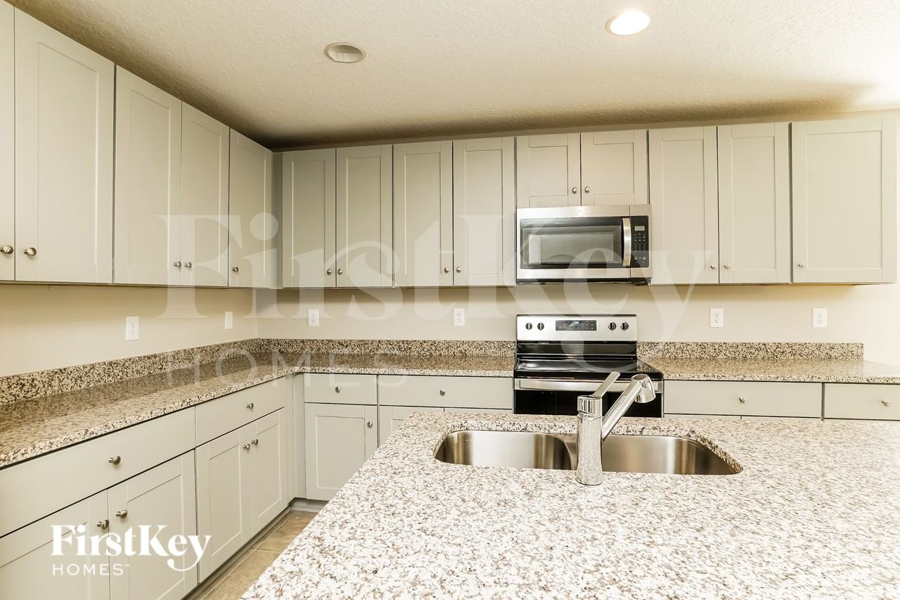 422 Earheart Dr - Photo 6 of 15