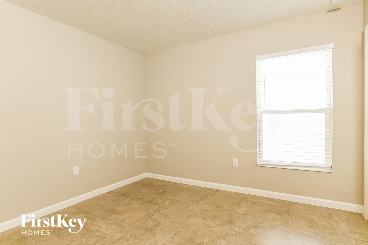 422 Earheart Dr - Photo 7 of 15