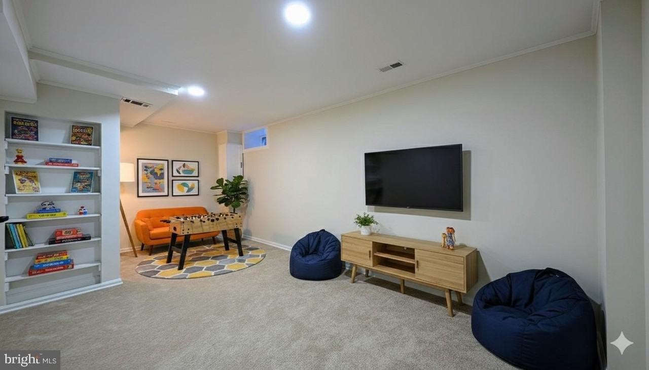 11181 Captains Walk Ct - Photo 7 of 16