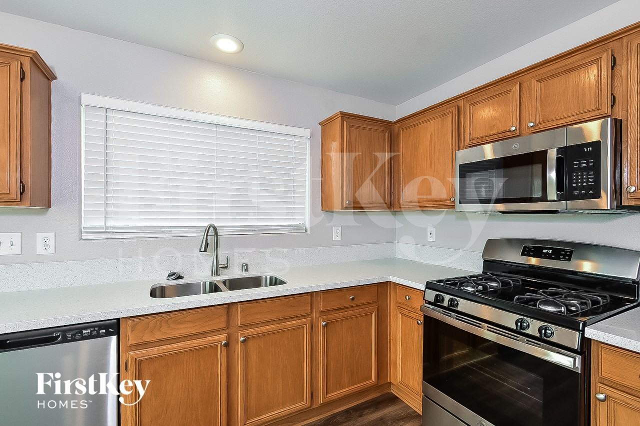 8865 Perfect Diamond Ct - Photo 5 of 15