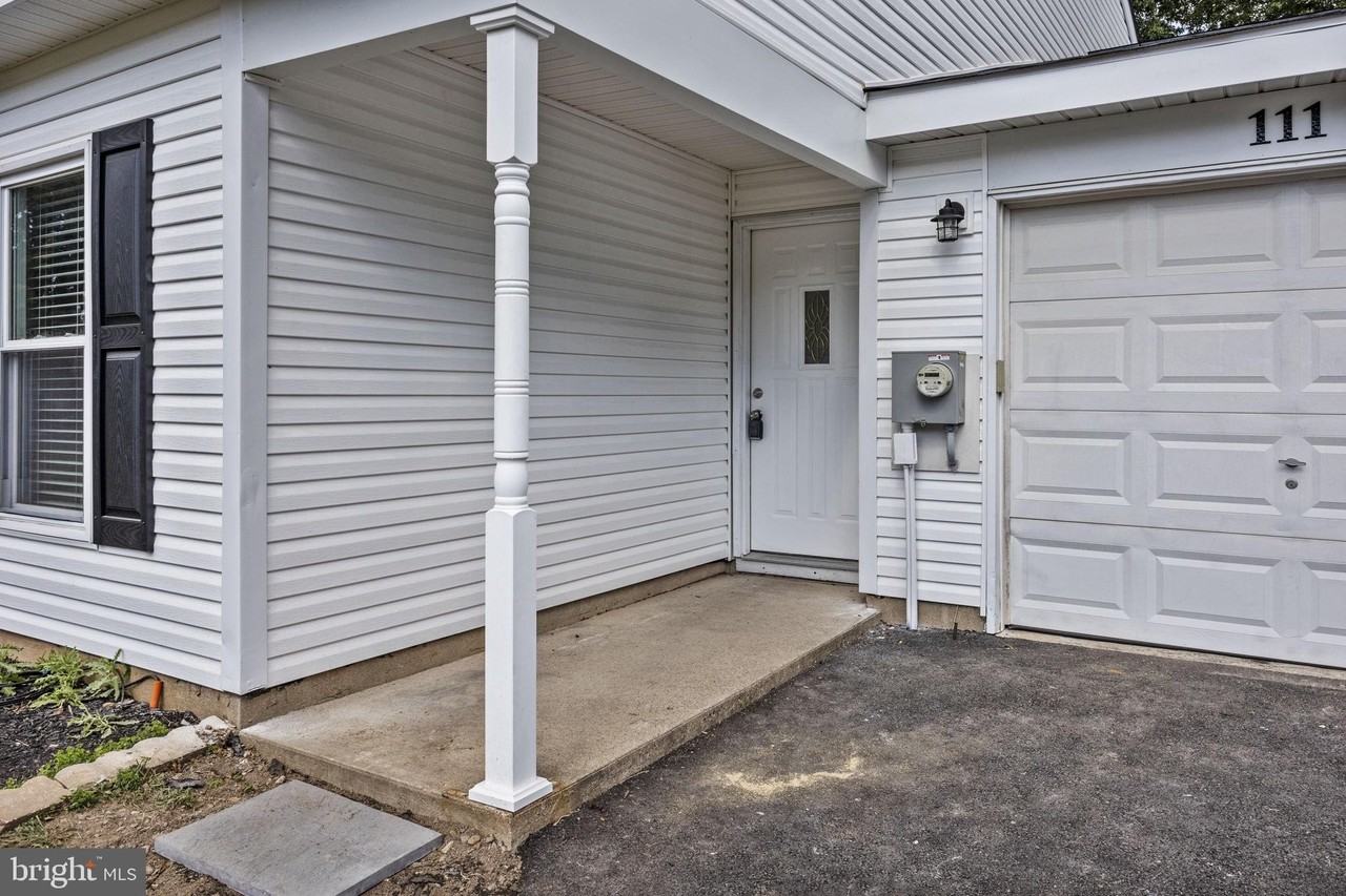 111 Hidden Valley Ln - Photo 3 of 29