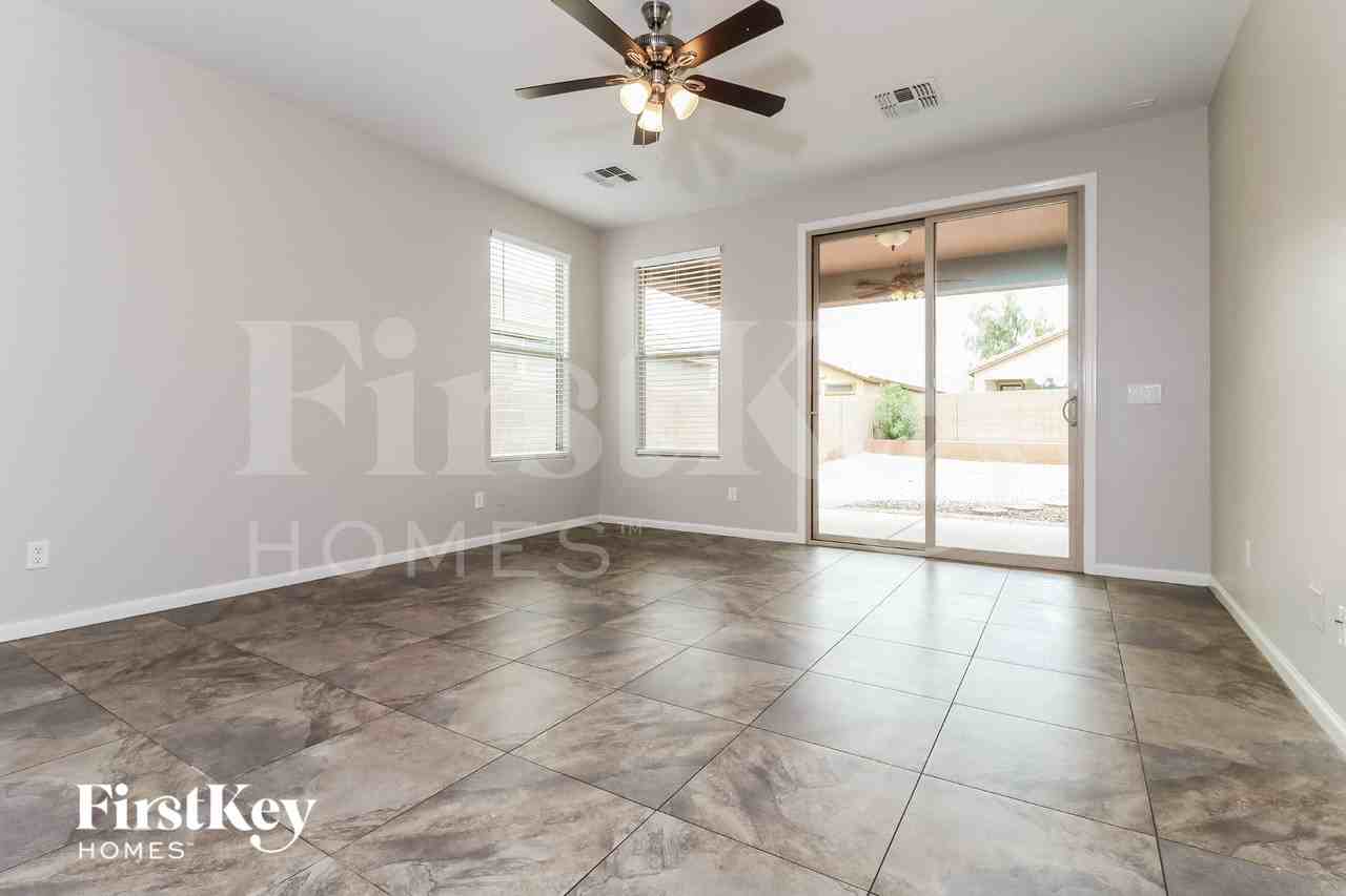 17044 W Mohave St - Photo 3 of 15