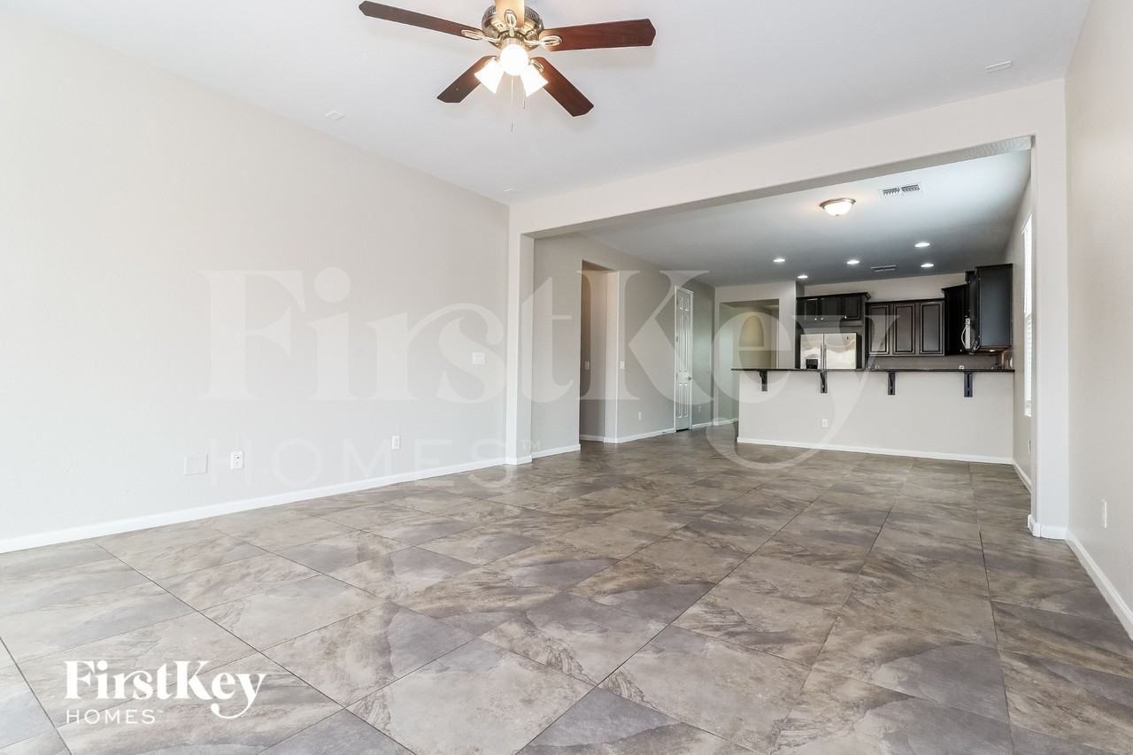 17044 W Mohave St - Photo 4 of 15