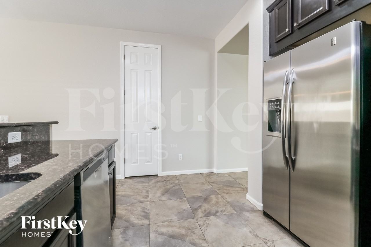 17044 W Mohave St - Photo 7 of 15