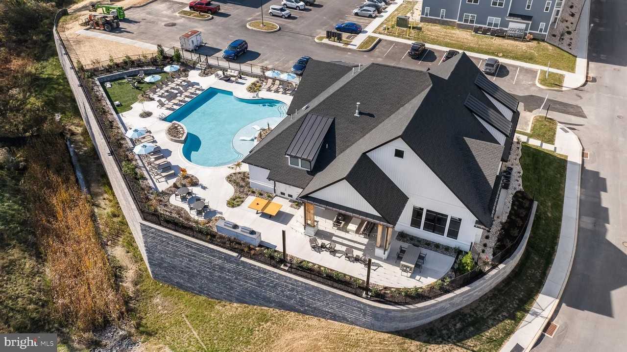 2330 Hadley Blvd Unit 104 #104 - Photo 3 of 31