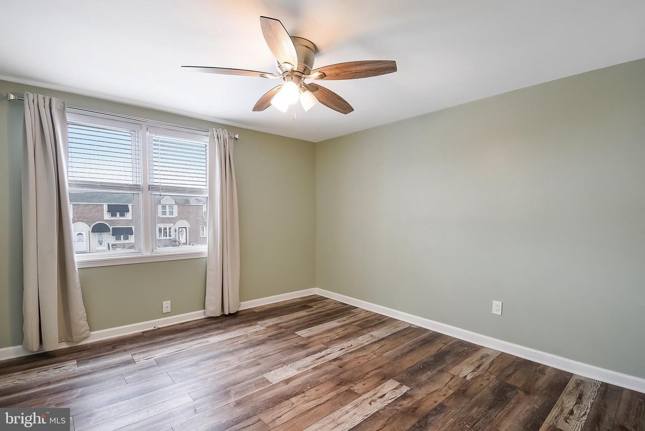 807 Surrey Ln - Photo 7 of 16