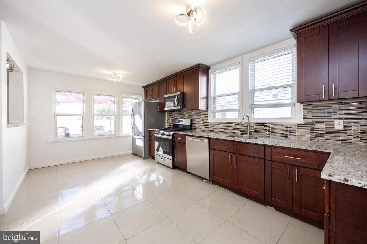 608 Bethel Ave - Photo 3 of 28