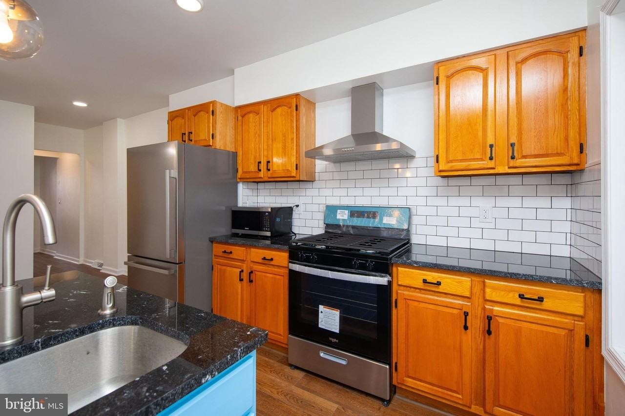 204 S Chestnut St Apt D #D - Photo 6 of 32