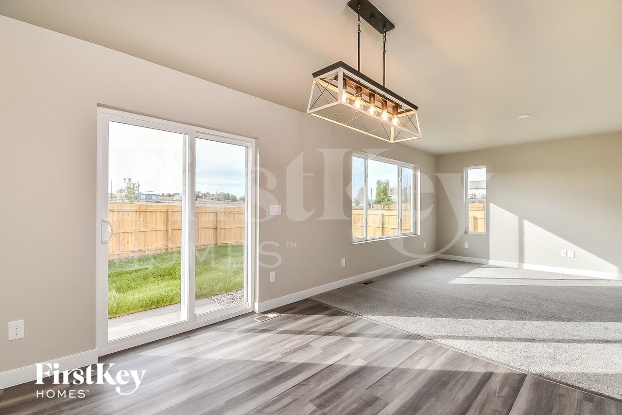 10189 Luneth Dr - Photo 4 of 15