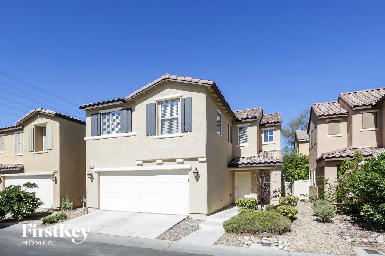 5681 Woods Crossing St - Photo 2 of 15