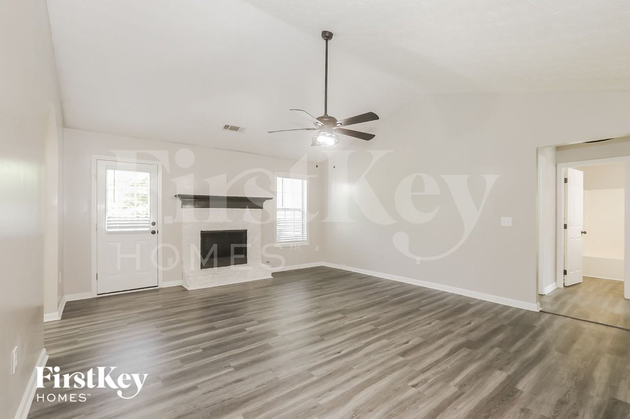 3140 Victoria Ridge Ct - Photo 3 of 15