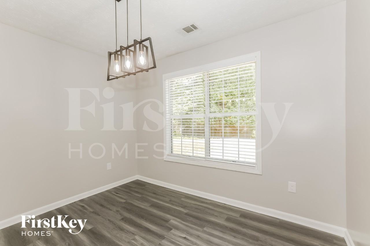 3140 Victoria Ridge Ct - Photo 4 of 15