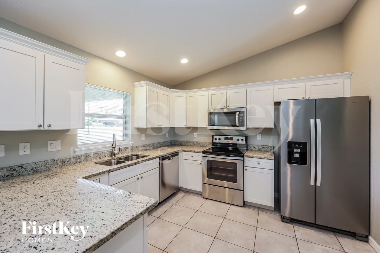 13057 Feldman Ave - Photo 6 of 16