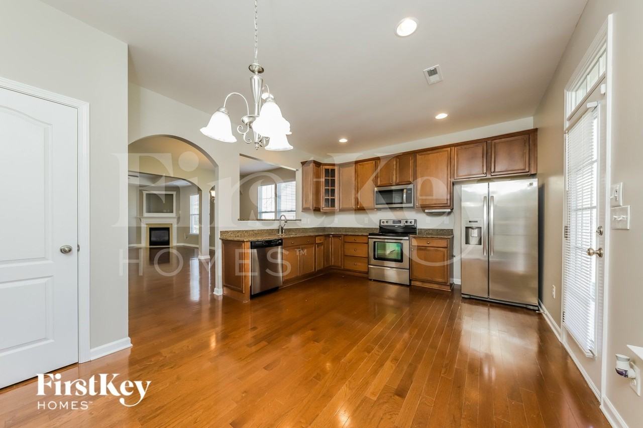 190 Parkview Ln - Photo 7 of 15