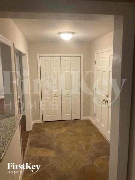 184 Fremont Loop - Photo 2 of 11