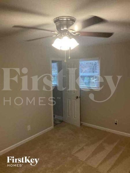 184 Fremont Loop - Photo 7 of 11